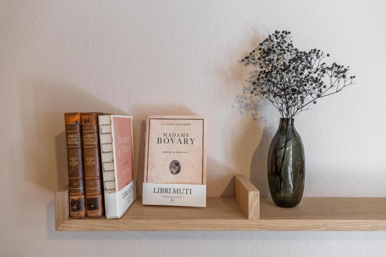 Host Inn - Duplex Insolite & Chic - Ancienne Librairie Lyon Bagian luar foto